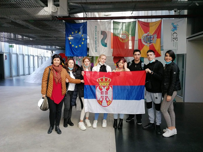 U okviru Erazmus + učenici i profesori Ekonomske škole „9. maj“ u Portugaliji