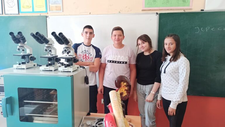 Obrazovanje za 21. vek – jedinstven smer stomatološka sestra