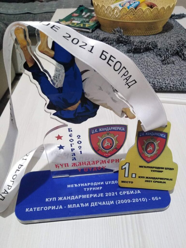 Nove medalje za Laćarce