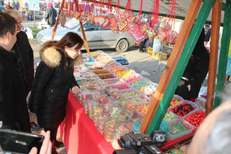 Nikad veća gužva na rumskom vašaru