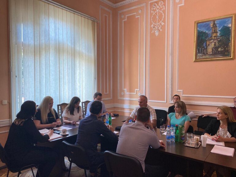 Opštinsko veće o javnim preduzećima