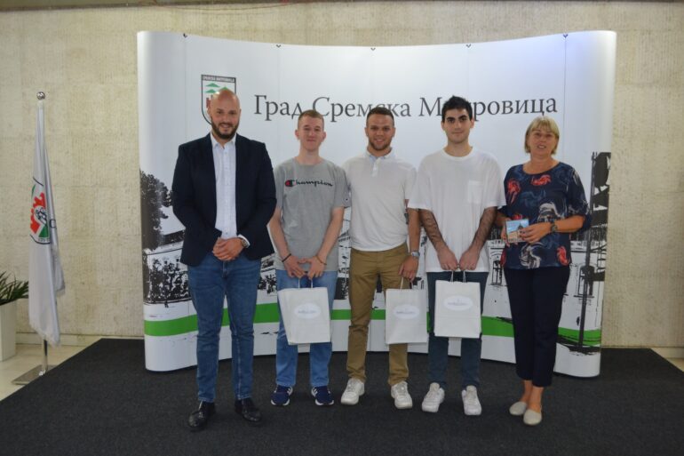 Grad Sremsкa Mitrovica podržava mlade talenta