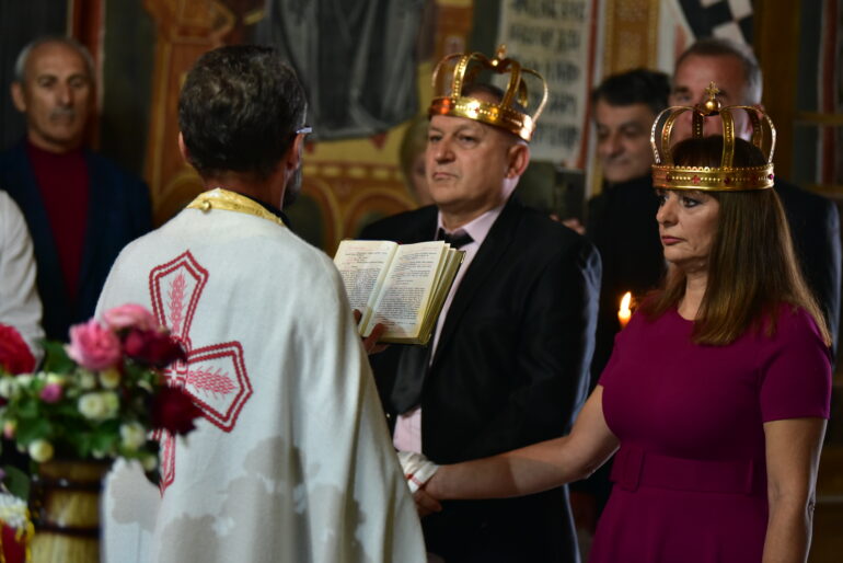 CRКVENO VENČANJE ZA 60. ROĐENDAN: Poklon koji se pamti