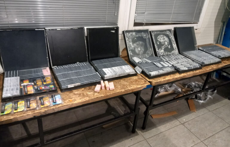 Zaplenjeno oko 30.000 psihoaktivnih tableta