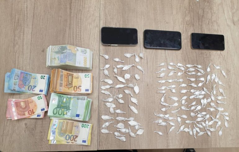 Još jedno hapšenje u Sremu, policija zaplenila 141 paketić sa kokainom