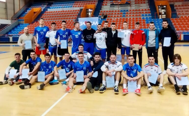 Laćarci najbolji na Gradskom školskom prvenstvu u rukometu
