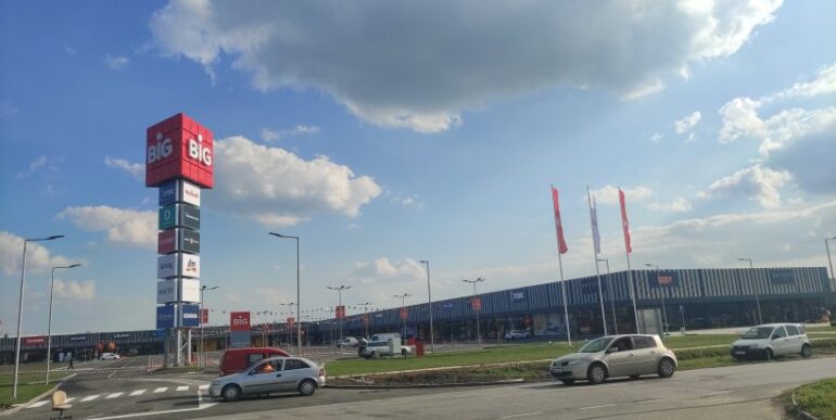 Sutra otvaranje još jednog tržnog centra