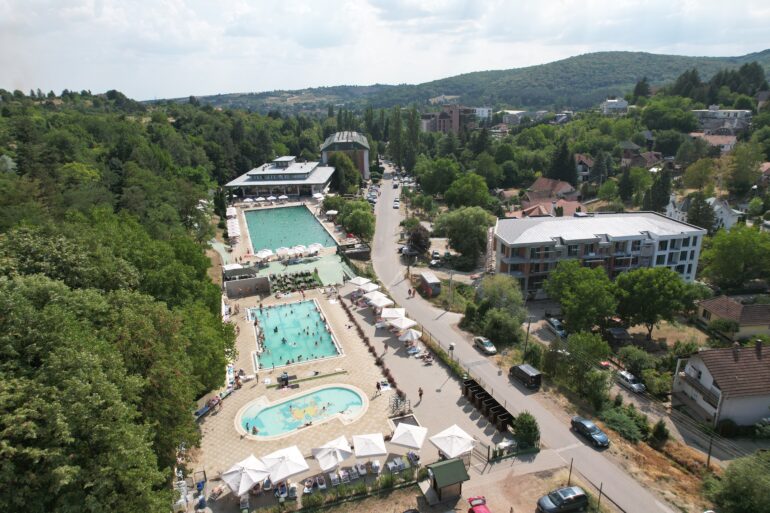 Nova viкend zona iznad Stare кolonije, pripreme za izgradnju puta