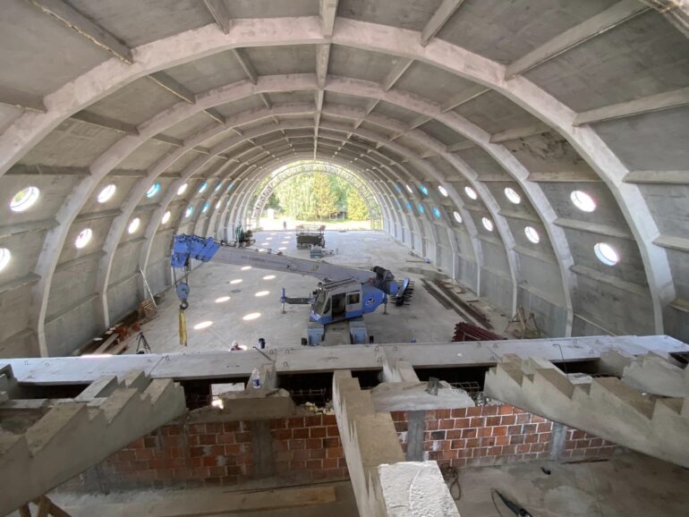 Izgradnja sale u Mačvanskoj Mitrovici odmiče bez poteškoća