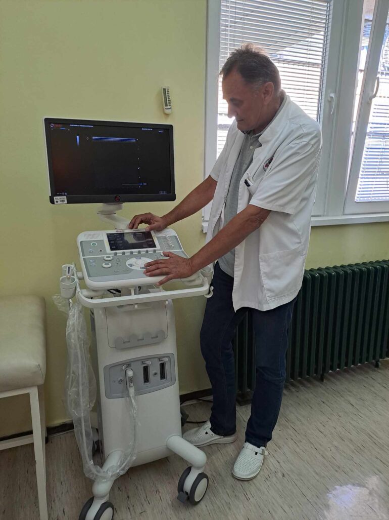 Novi ultrazvučni aparat za preventivne preglede kukova kod dece