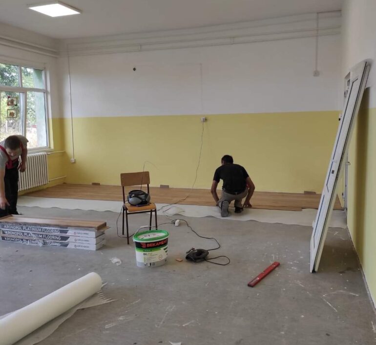 U krčedinskoj školi u toku uređenje učionice za novu grupu predškolaca