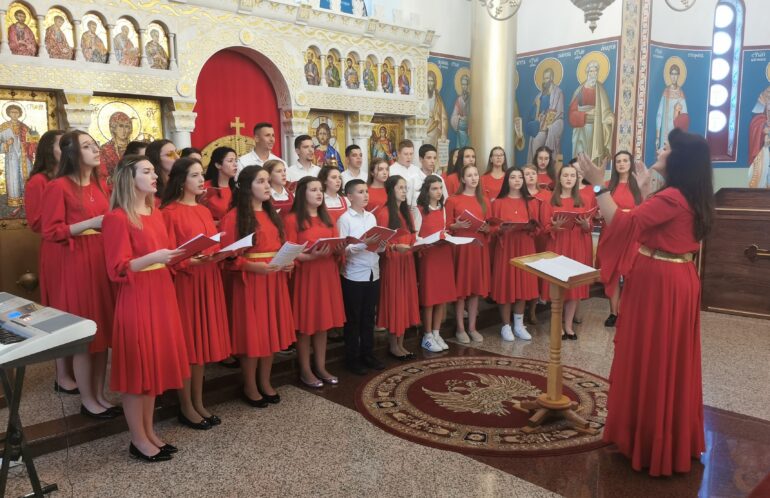 Beočin ugostio hor iz Nikšića, pojanje u spomen na mati Angelinu