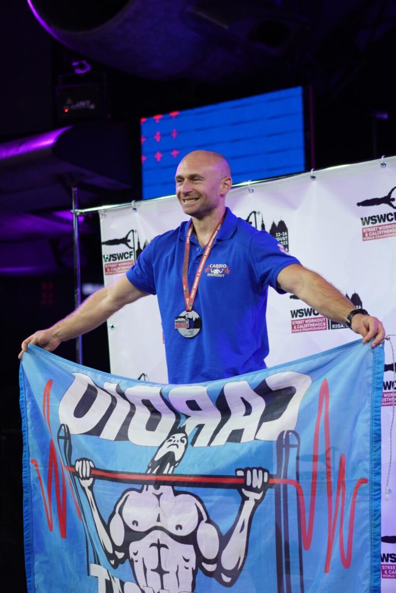 Rumljanin Željko Vlajin drugi na svetu u Street workout