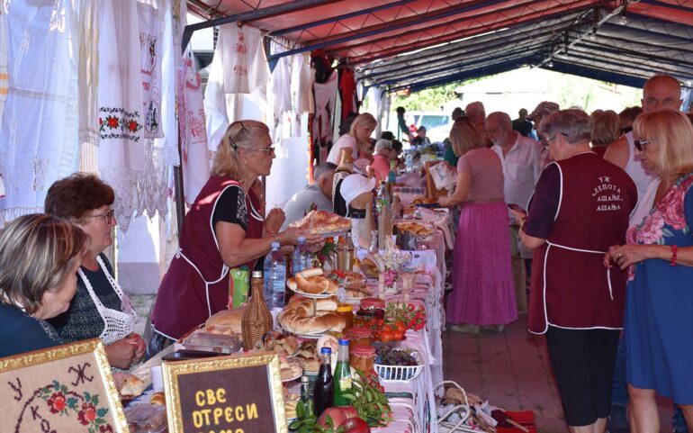 Slane i slatke kiflice po bakinom receptu