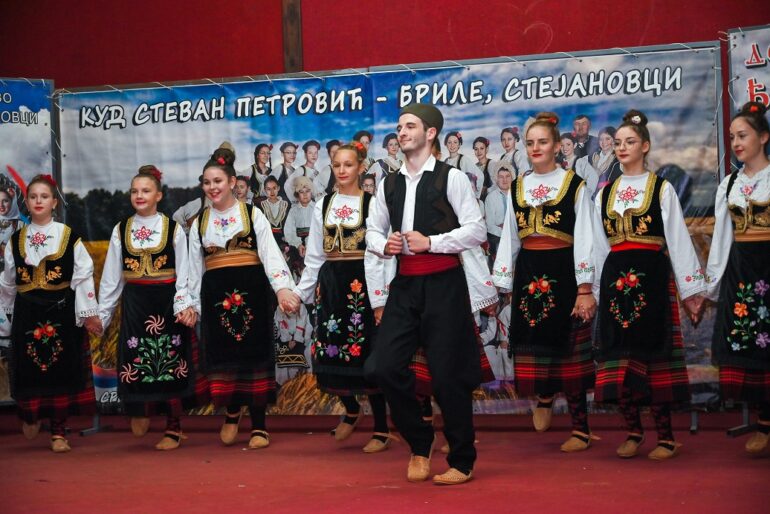 Deca čuvari tradicije