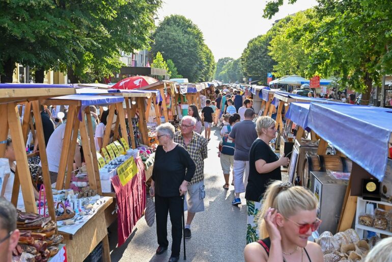 Treći noćni bazar u Rumi