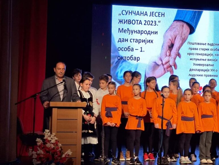 „Sunčana jesen života“ u inđijskom Kulturnom centru