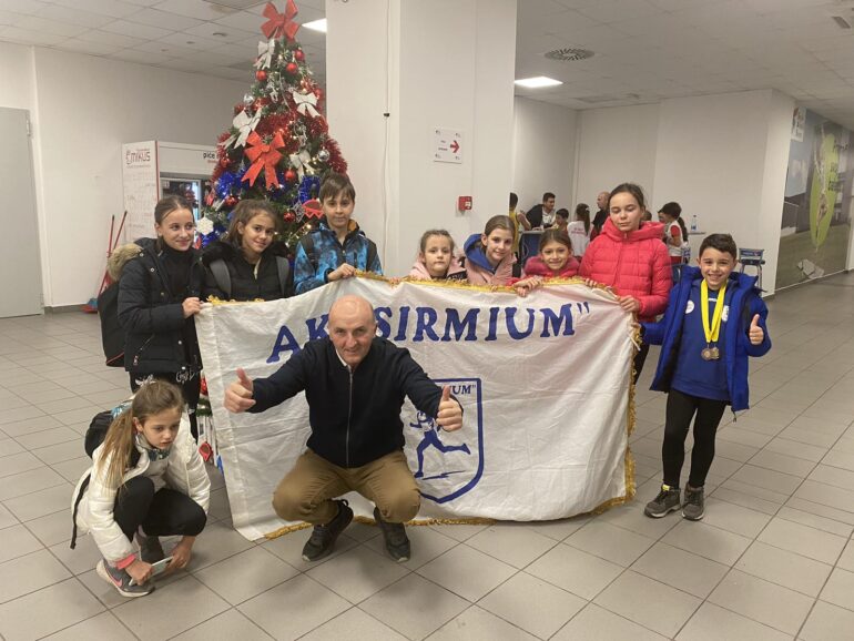Nove medalje za mlade atletičare „Sirmiuma“
