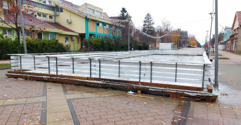 Danas u podne otvara se klizalište u Pećincima