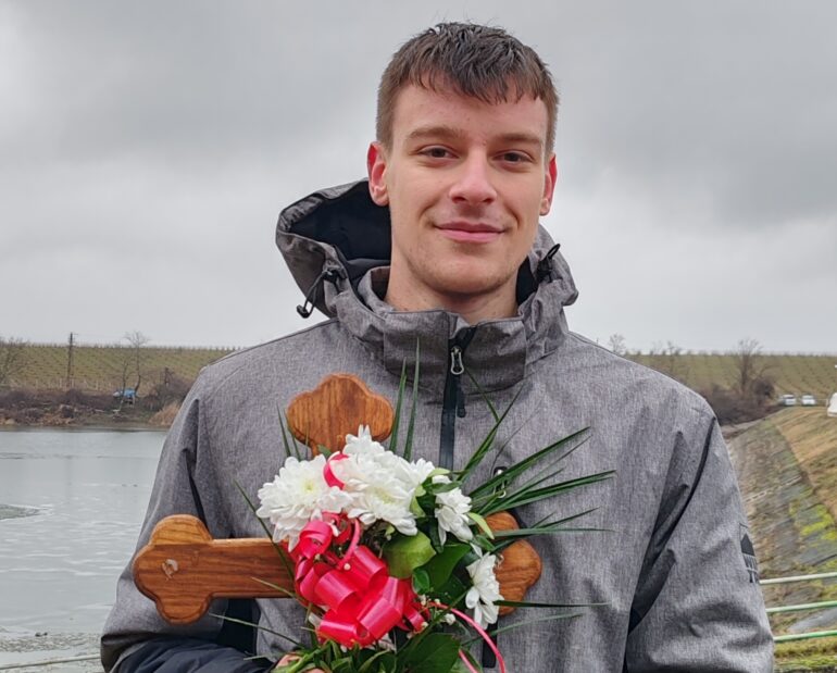 Uroš Radošević prvi do Časnog krsta u Rumi