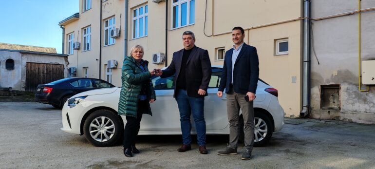 Novo vozilo za iriški Centar za socijalni rad