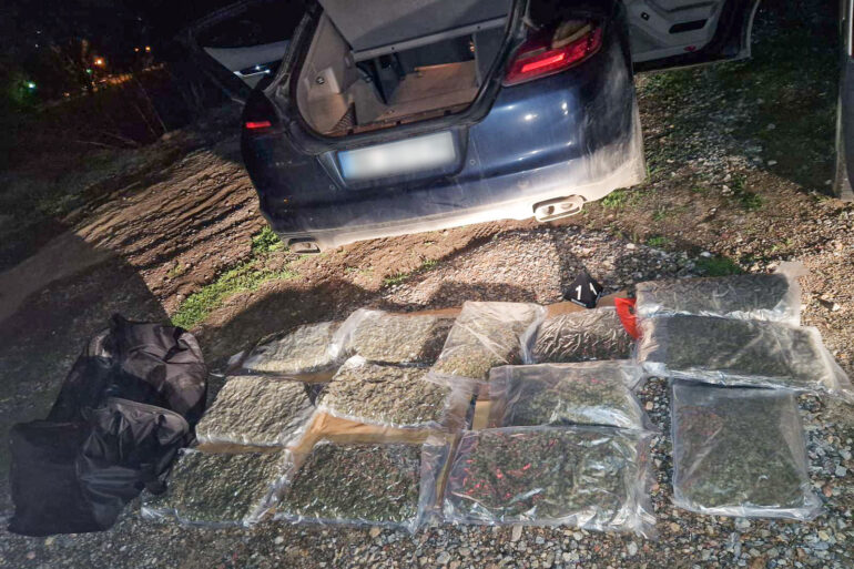 Zaplenjeno 52 kilograma marihuane