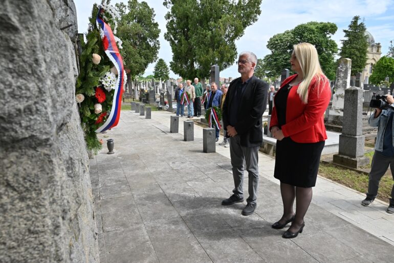 Dan pobede obeležen u Rumi