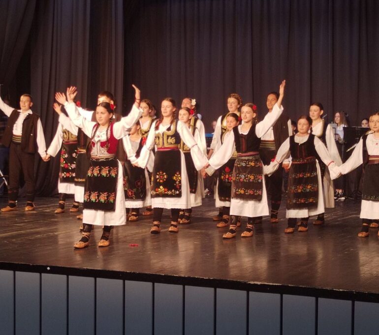 Folkloraši iz Morovića nastupaju u Vrbasu