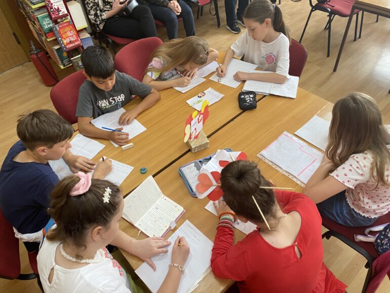 Radionica „Pesma može sve“ povodom Dana Dečjeg odeljena biblioteke