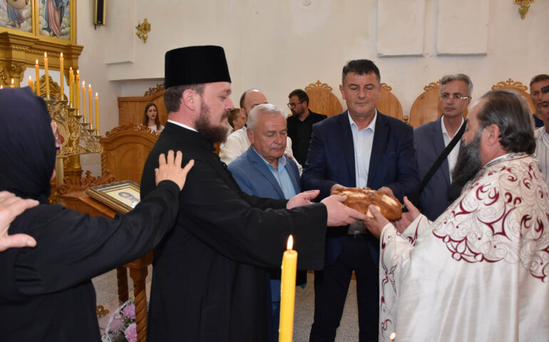Svetom liturgijom u Pećincima obeležen Sveti Nikola letnji