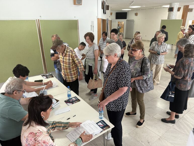 Dodela penzionerskih kartica u Beočinu