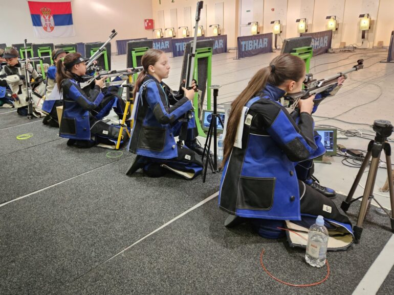 Sofija i Marko šampioni Srbije u kadetskom trostavu