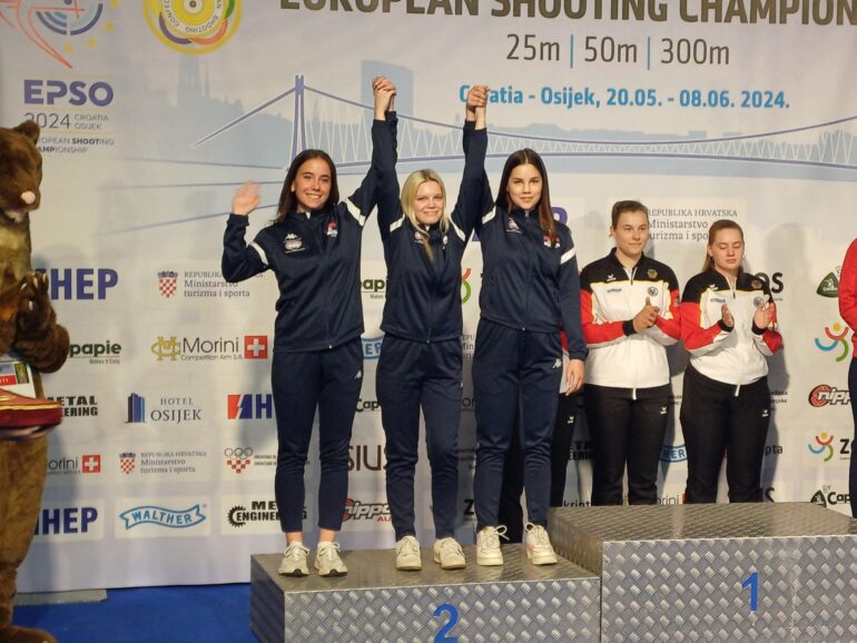 Pazovčanka vicešampionka Evrope u timskom gađanju puškom iz trostava