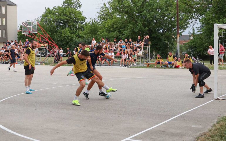 Počeo memorijalni humanitarni turnir „Peđa Gajić“