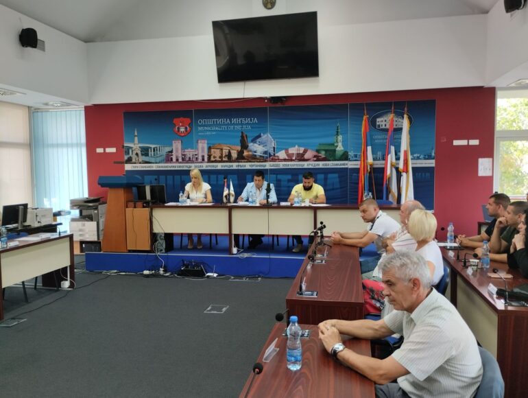 Novi parlament u Inđiji na Petrovdan