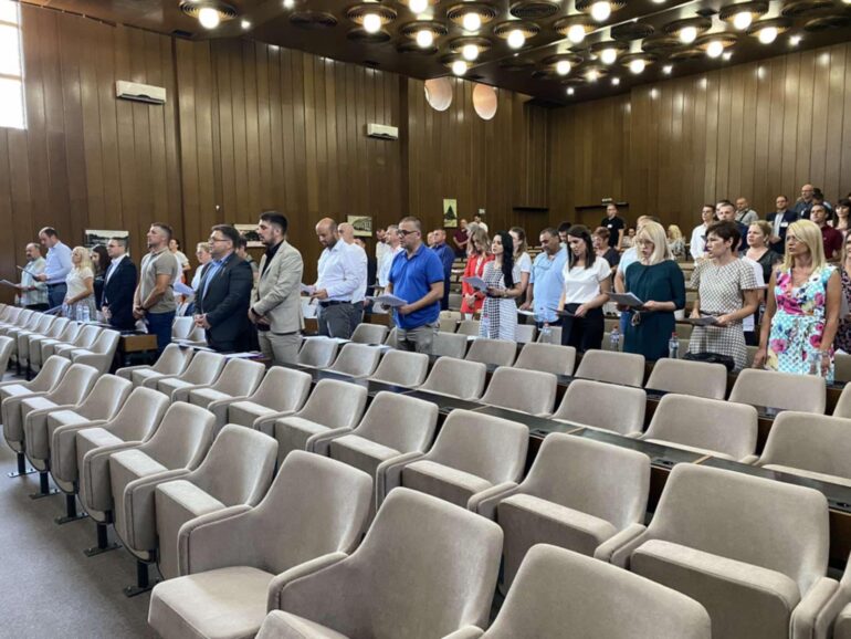 Mitrovački odbornici položili zakletvu
