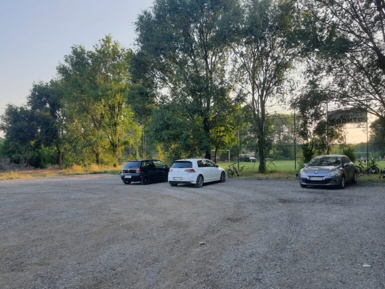 Škola fudbala u ekološkoj akciji: Očišćeno oko stadiona „Kopito“