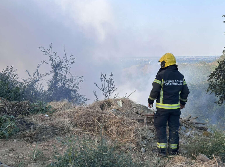 Požar na gradskoj deponiji “Tancoš” u Beočinu