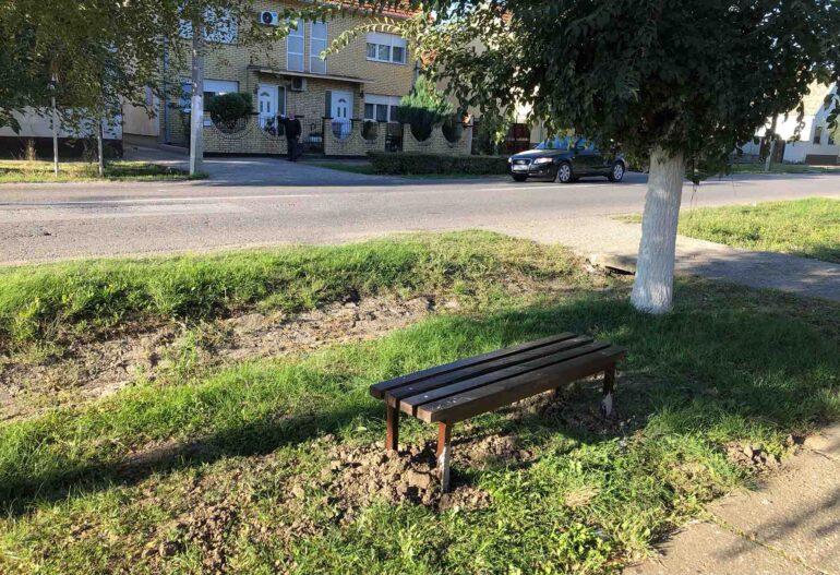 Klupa je sremačka institucija