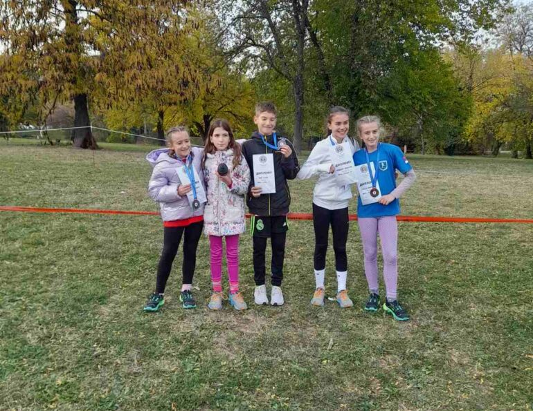 Mladi atletičari Sirmiuma nastavljaju sa uspesima