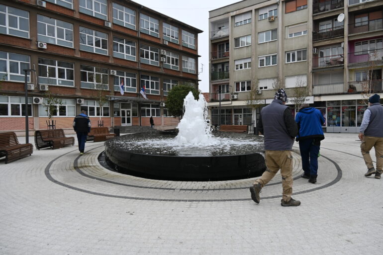 Priprema inđijske fontane za zimu