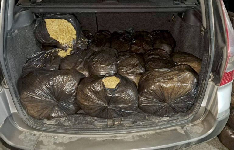 U „renou“ prevozio 300 kilograma rezanog duvana
