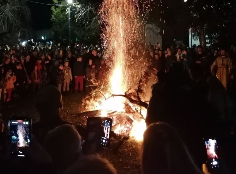 KOLUMNA: Dok gori nebo nad Sremom