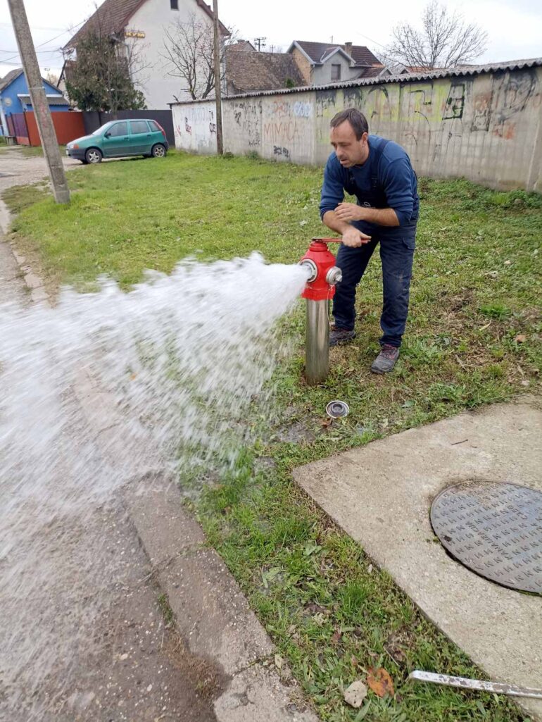 Ispiranje vodovodne mreže u Jarku