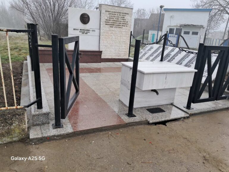 Obnovljen spomenik u Sremskoj Rači