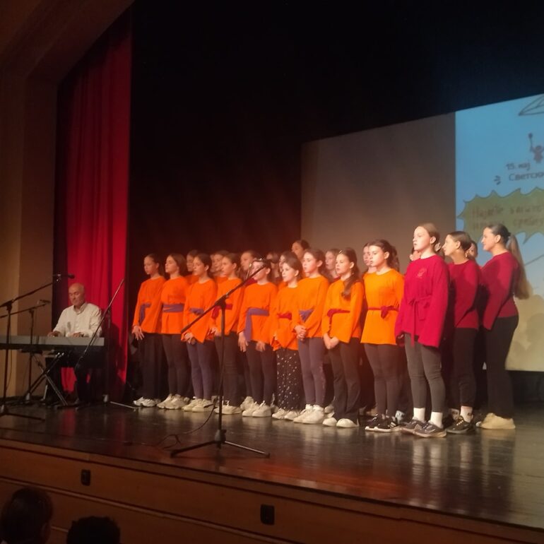 Obeležen „Dan porodice“ u Kulturnom centru Inđija