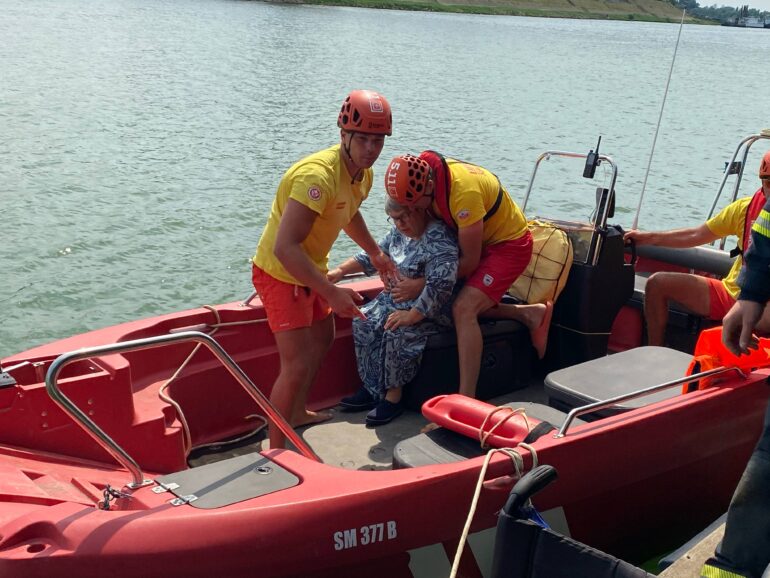 Pokazna vežba spasavanja FOTO