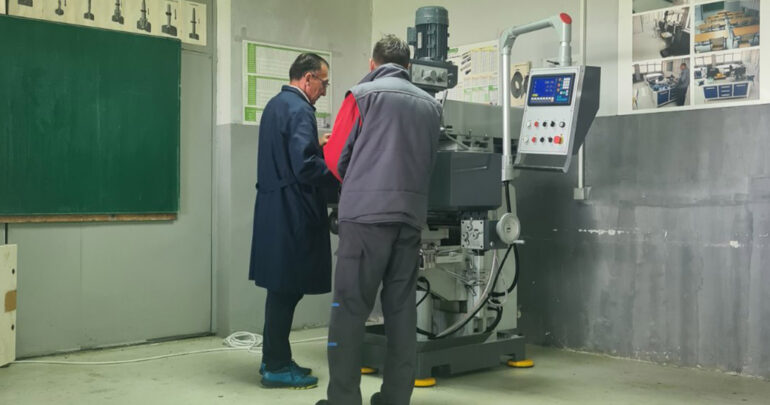 Nova univerzalna glodalica osavremenila školsku radionicu