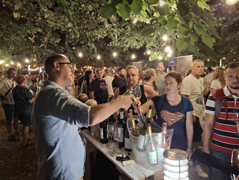 U SUSRET VINSKOM PARKU: Više od stotinu izlagača