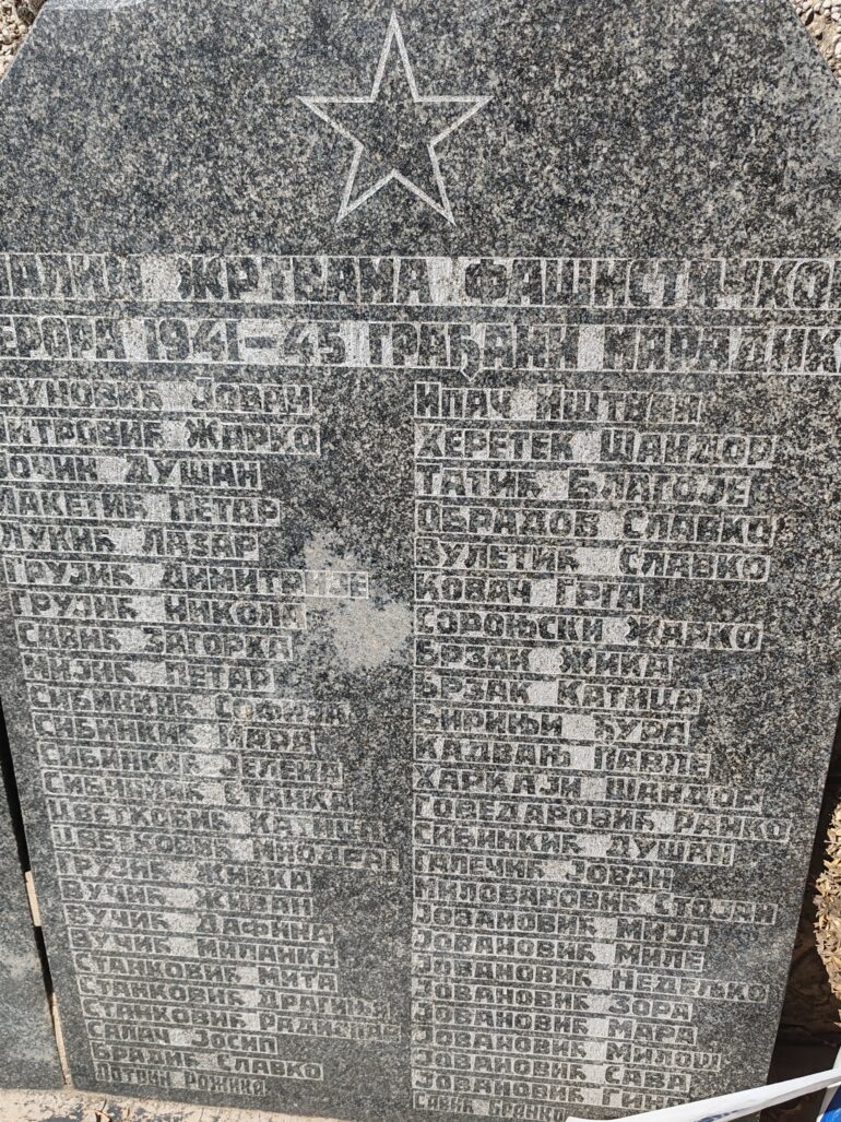 OSAM DECENIJA SLOBODE: Krigla soli u grlu